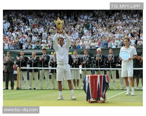 足球巨星离世引全球哀悼 赛场传奇永远铭刻人们心中