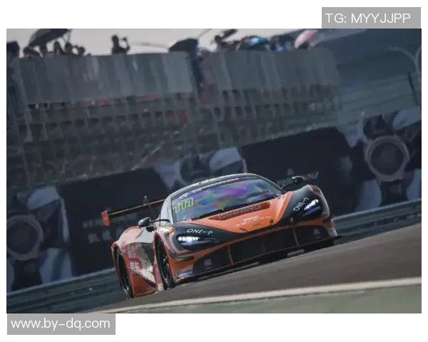 足球天才与篮球巨星跨界对决 激烈碰撞点燃全场激情