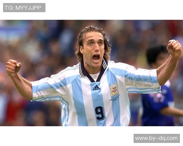 1996年国际足坛风云人物盘点：那些年闪耀的足球巨星们