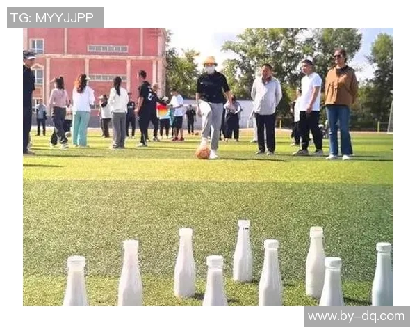 假装球星踢足球的趣味挑战与精彩瞬间 假装球星踢足球的趣味挑战与精彩瞬间